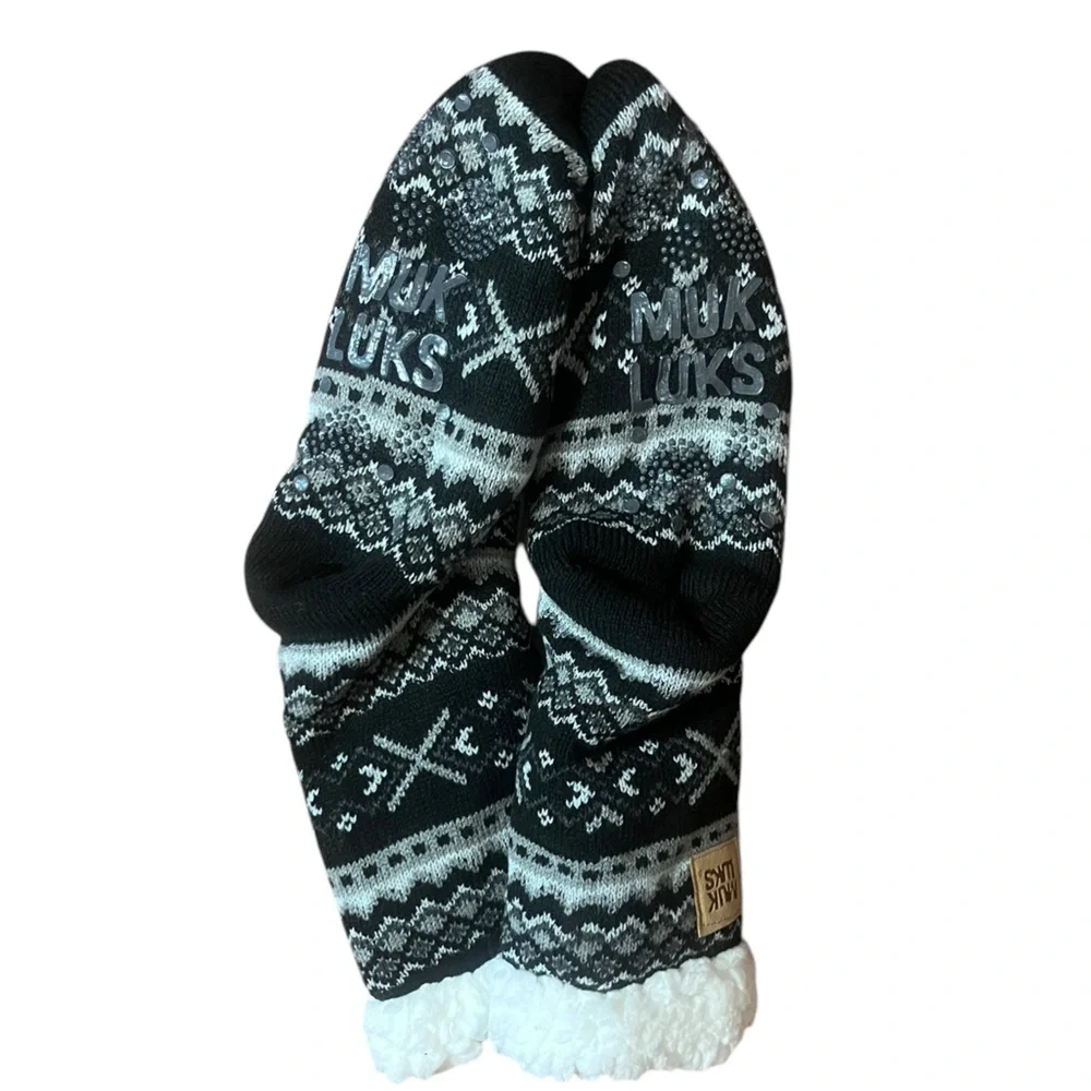 Muk Luks fuzzy soft long slip resistant socks